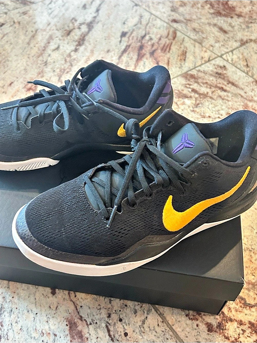 Nike Kobe 8 Protro Lakers Away (GS) ) Basketball Sneakers Girls US 6Y Black &